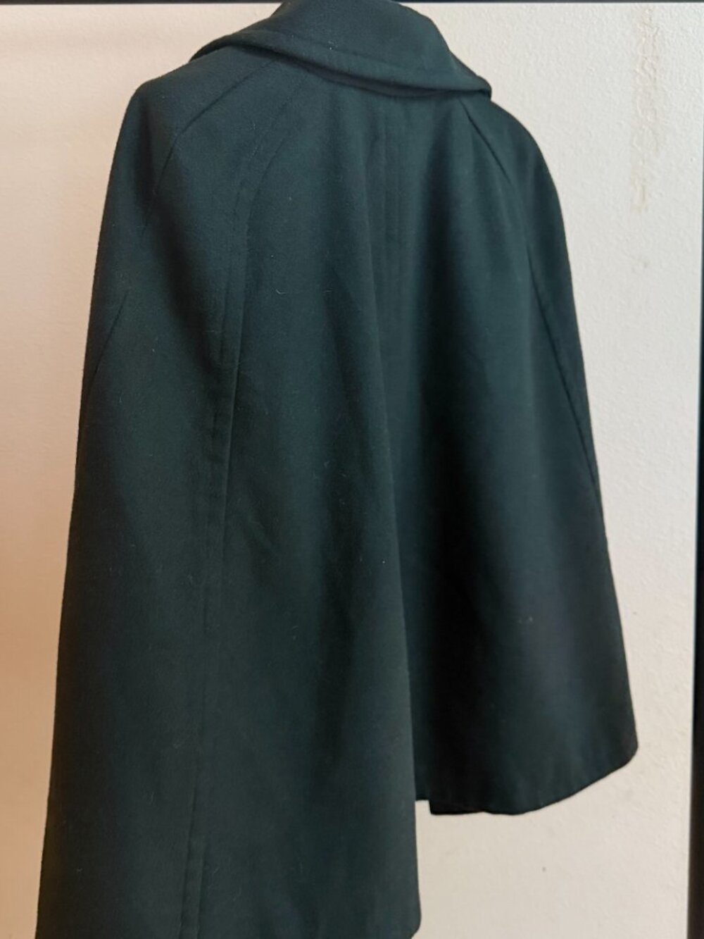 Express Cape Jacket - Picture 2 of 5
